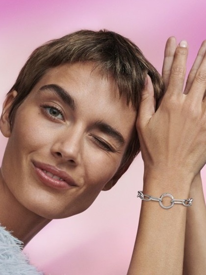 Pandora ME Държач